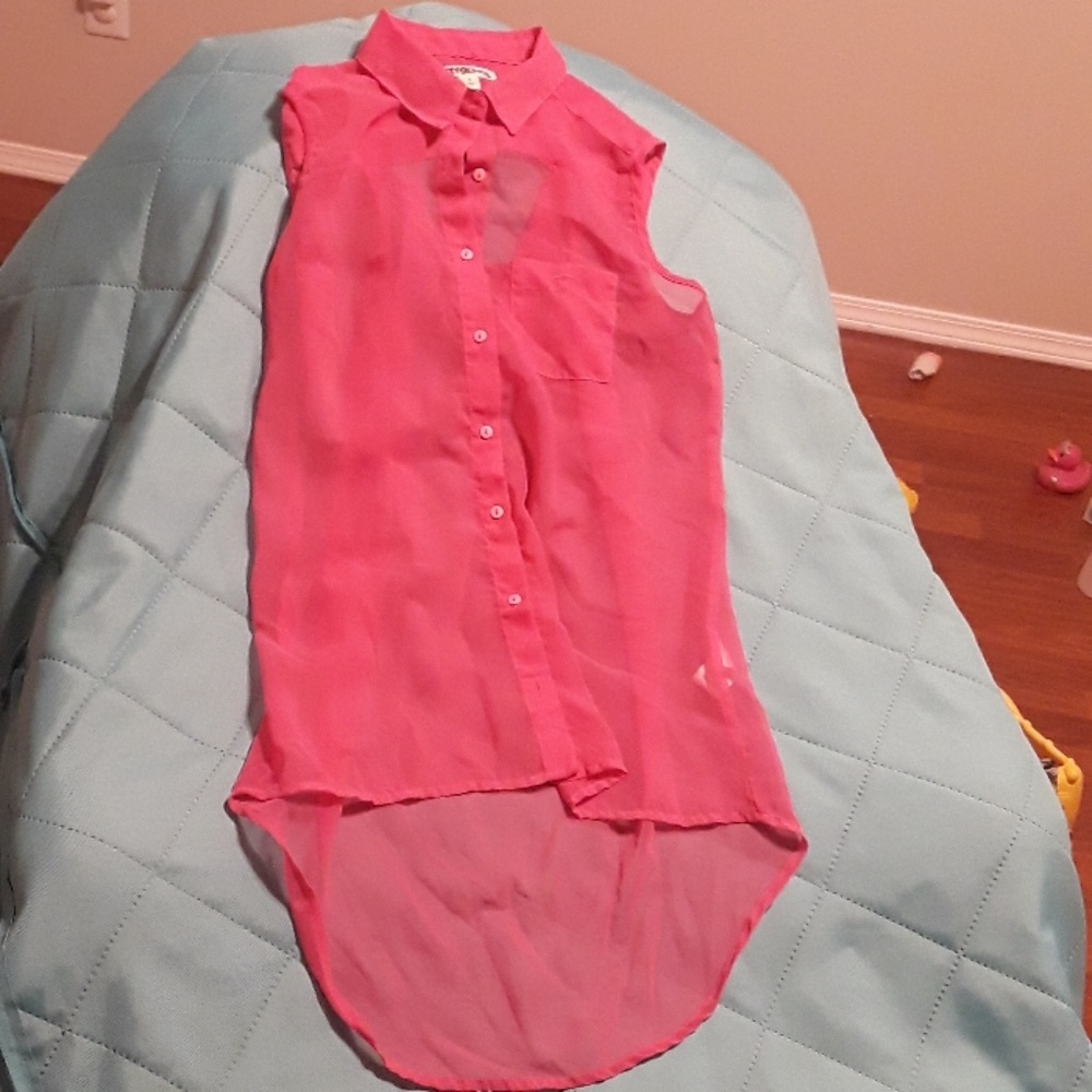 Sheer sleeveless hi lo